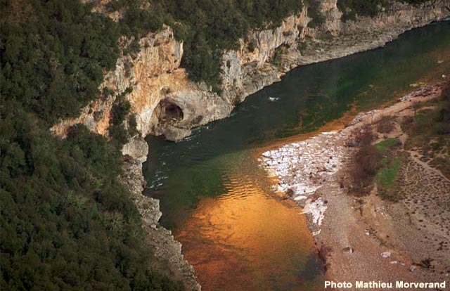 20001231_gorges640_1de_mm